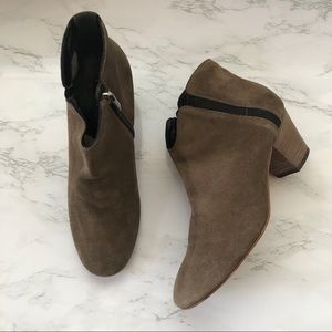 AQUATALIA Chunky Heel Ankle Boots